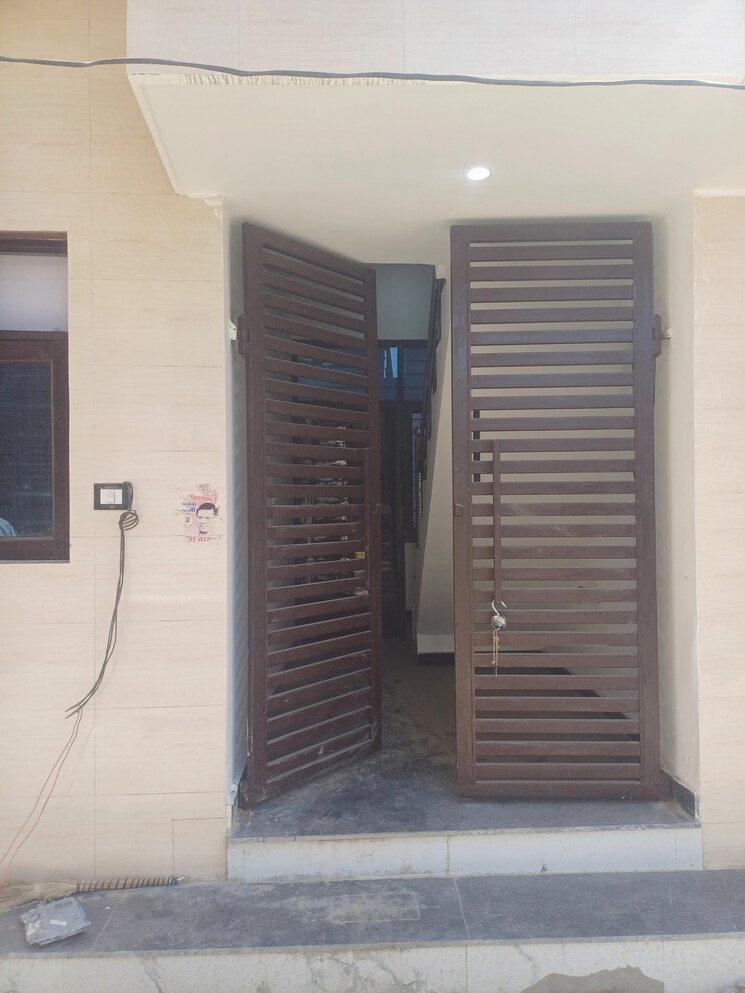 undefined, palla 2 Bedroom 53 Sq.Yd. Independent House In Palla Faridabad 8259368