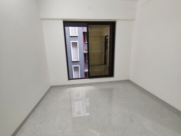 Room in 2 BHK Apartment at Santacruz East – for Rent