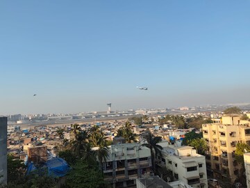 2 BHK Apartment – Exterior View View at Santacruz East - for Rent
