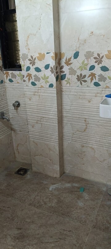 Bathroom in 2 BHK Apartment at Jaypee Greens Kosmos, Sector 134 – for Rent