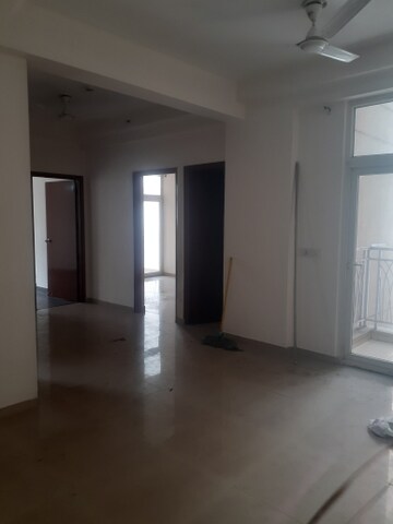 3 BHK Apartment For Rent in Amrapali Golf Homes, Sector 4, Greater Noida