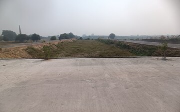 Plot For Sale in Delhi Road
