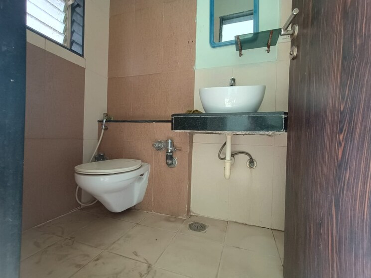 Bathroom, rustomjee-athena 3 Bedroom 980 Sq.Ft. Apartment In Majiwada Thane 8259946