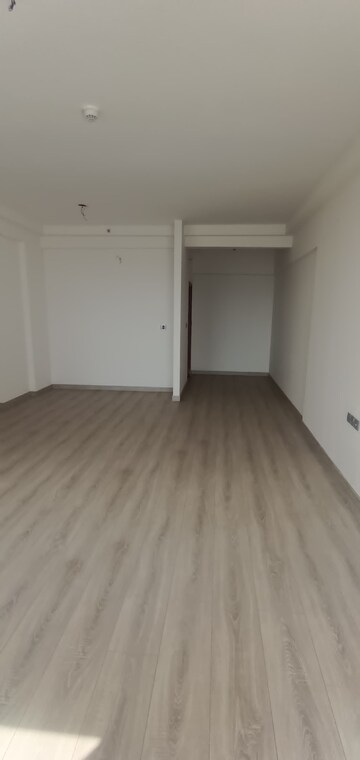 Room in 4 BHK Apartment at G Corp The Icon, Thanisandra Main Road – for Sale