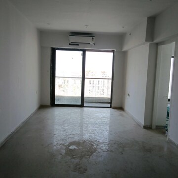 Room in 3 BHK Apartment at Kanakia Silicon Valley, Powai – for Rent