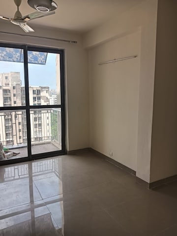 Room in 3 BHK Apartment at Provident Park Square, Kanakapura Road – for Sale