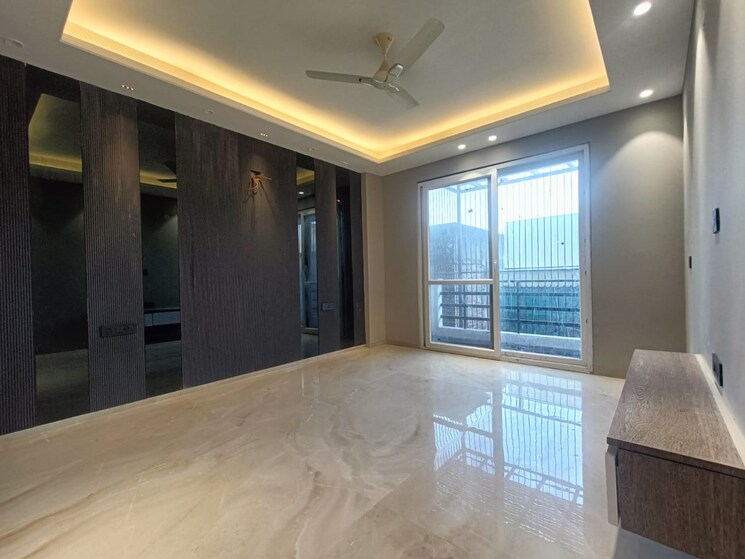 Room, dlf phase ii 4 Bedroom 2700 Sq.Ft. Builder Floor In Dlf Phase ii Gurgaon 8260474
