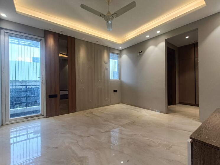 Room, dlf phase ii 4 Bedroom 2700 Sq.Ft. Builder Floor In Dlf Phase ii Gurgaon 8260474