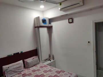 Bedroom in 2 BHK Apartment at Gala Pride Palms, Kolshet Road – for Rent