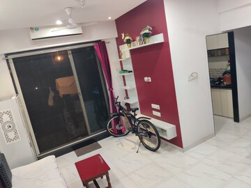 Room in 2 BHK Apartment at Gala Pride Palms, Kolshet Road – for Rent