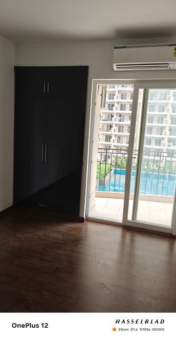 Room in 3 BHK Apartment at ATS Nobility, Sector 4, Greater Noida – for Rent