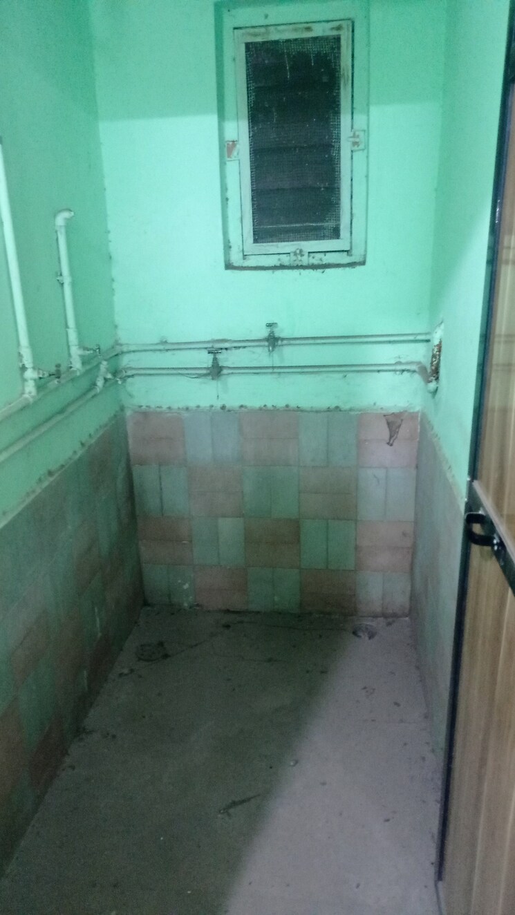 Bathroom, dombivli west 1 Bedroom 550 Sq.Ft. Apartment In Dombivli West Thane 8260596