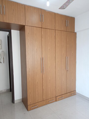 Room in 2 BHK Apartment at Lake Home, Powai – for Rent