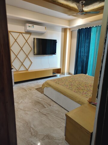 Bedroom in 4 BHK Apartment at Ansal API Esencia, Sector 67 – for Rent