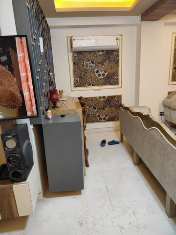 Master Bedroom in 4 BHK Apartment at Ansal API Esencia, Sector 67 – for Rent