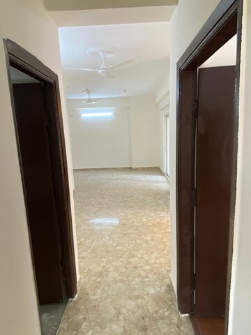 2 BHK Apartment For Sale in Supertech The Romano, Sector 118