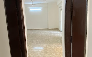 2 BHK Apartment For Sale in Supertech The Romano, Sector 118