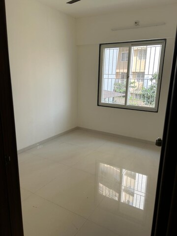 Room in 2 BHK Apartment at Prasun Sarvam, Kharadi – for Rent