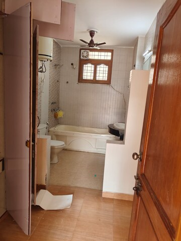 Bathroom in 3.5 BHK Independent House at Sector 45 – for Rent