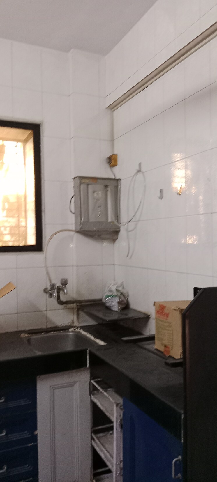 Bathroom, madhusudan-society 1 Bedroom 690 Sq.Ft. Apartment In Dombivli East Thane 8260806