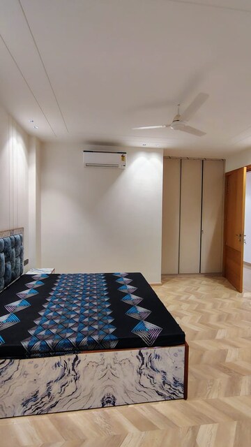 Bedroom in 3.5 BHK Builder Floor at DLF Atria, Dlf Phase ii – for Rent