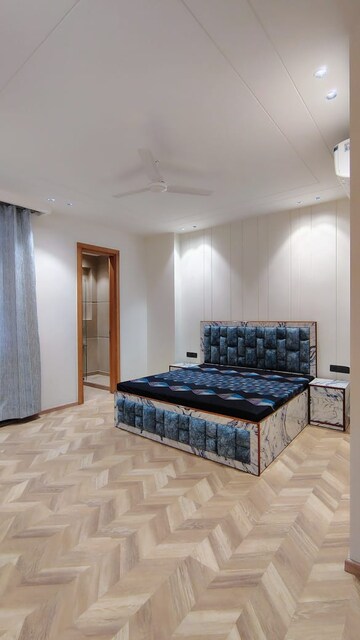 Bedroom in 3.5 BHK Builder Floor at DLF Atria, Dlf Phase ii – for Rent