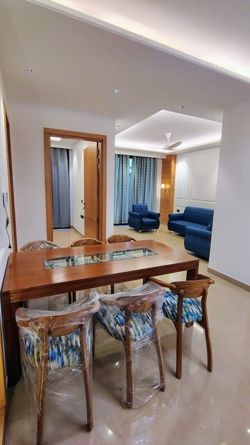 Bedroom in 3.5 BHK Builder Floor at DLF Atria, Dlf Phase ii – for Rent
