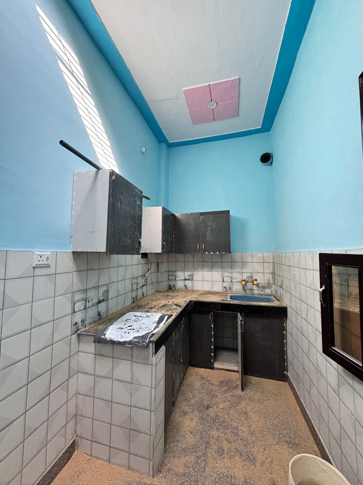 Kitchen, nangla-enclave 2 Bedroom 50 Sq.Yd. Independent House In Sector 51 Faridabad 8260805