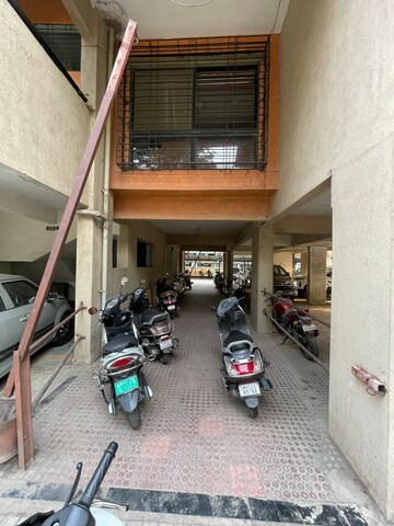 Parking in 2 BHK Apartment at Mittal Silver Crescent, Kharadi – for Rent