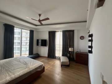 Living Room in 5 BHK Apartment at Pioneer Park Presidia, Sector 62 – for Rent