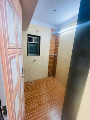 Building Lobby in 3 BHK Apartment at Mulund Darshan, Mulund West – for Rent