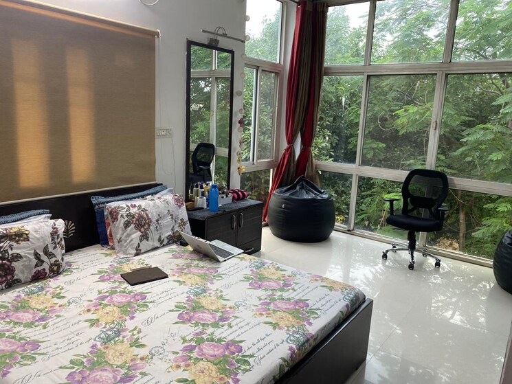 Bedroom, vasant kunj 5 Bedroom 2500 Sq.Ft. Apartment In Vasant Kunj Delhi 8260882