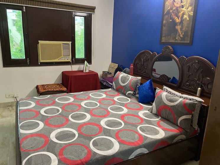 Bedroom, vasant kunj 5 Bedroom 2500 Sq.Ft. Apartment In Vasant Kunj Delhi 8260882