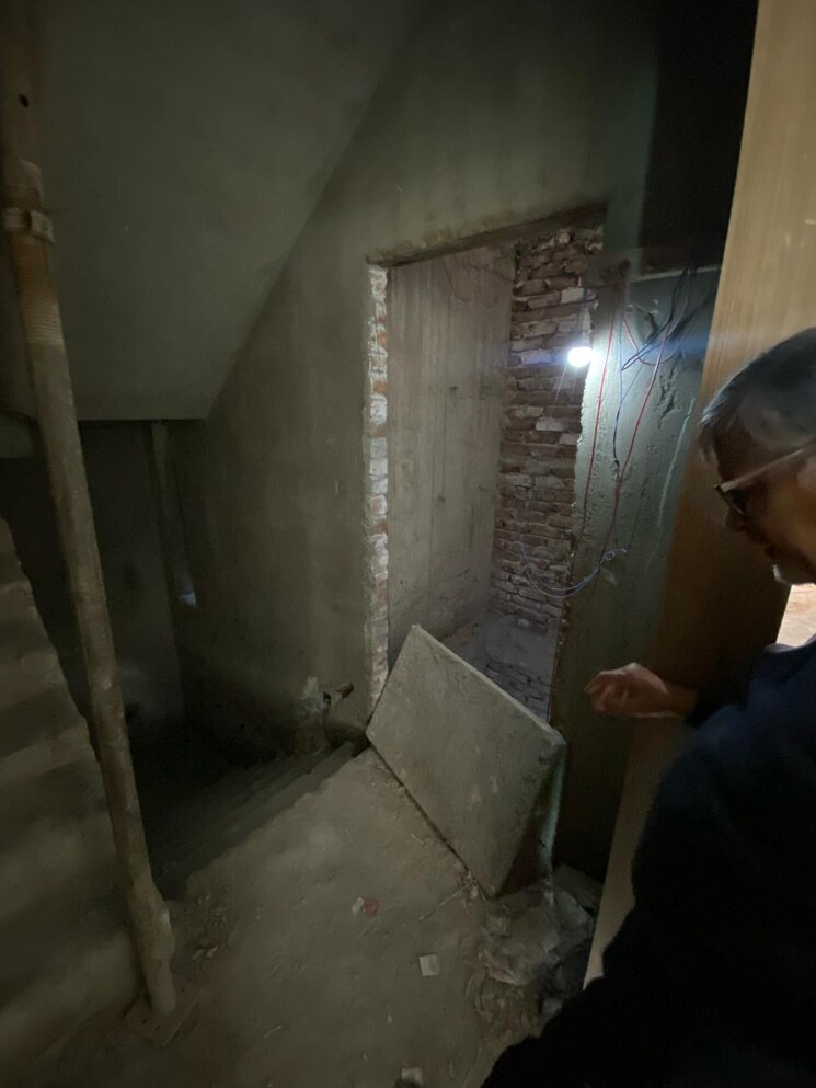 undefined, green park 3 Bedroom 200 Sq.Yd. Apartment In Green Park Delhi 8260878