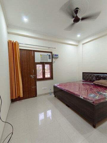 Bedroom in 3 BHK Builder Floor at AEZ Aloha, Sector 57 – for Rent