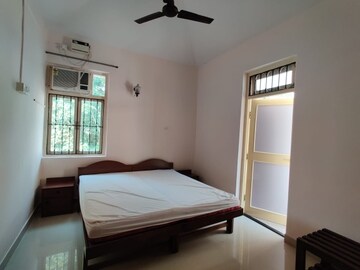 Bedroom in 2 BHK Apartment at Candolim – for Rent