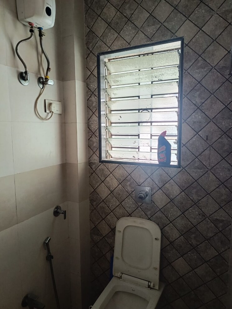 Bathroom, sankalp-ii 2 Bedroom 900 Sq.Ft. Apartment In Malad East Mumbai 8261410