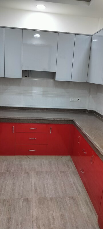 Kitchen in 6+ BHK Independent House at RWA Apartments Sector 41, Sector 41 – for Sale