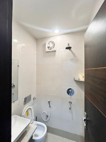 Bathroom in 3 BHK Apartment at Paschim Vihar – for Rent