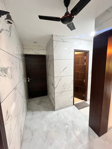 Bathroom in 3 BHK Apartment at Paschim Vihar – for Rent