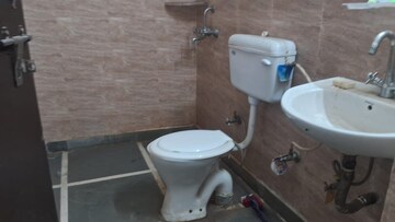 Bathroom in 2 BHK Apartment at Maple Heights, Sector 43 – for Rent
