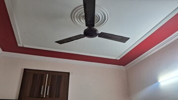 Furnished Amenities in 2 BHK Apartment at Maple Heights, Sector 43 – for Rent