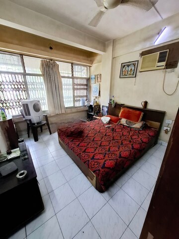 Bedroom in 2 BHK Apartment at Pushkaraj Sadan, Wadala West – for Rent