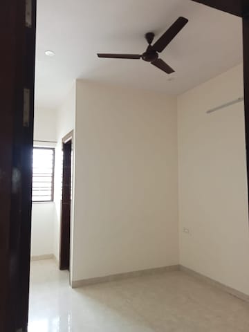 Master Bedroom in 3 BHK Builder Floor at Sector 16 – for Rent