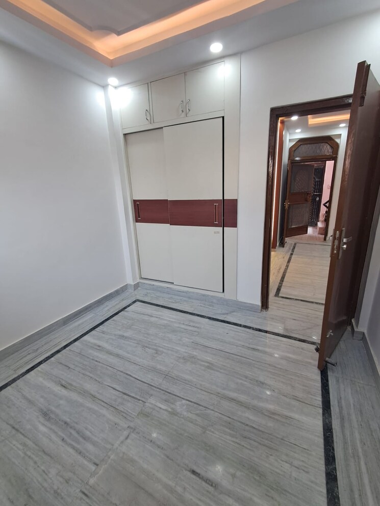 Room, vasundhara sector 5 1.5 Bedroom 1300 Sq.Ft. Independent House In Vasundhara Sector 5 Ghaziabad 8262087