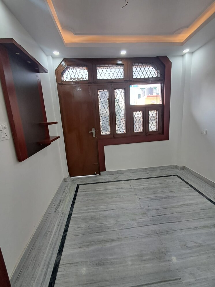 Room, vasundhara sector 5 1.5 Bedroom 1300 Sq.Ft. Independent House In Vasundhara Sector 5 Ghaziabad 8262087
