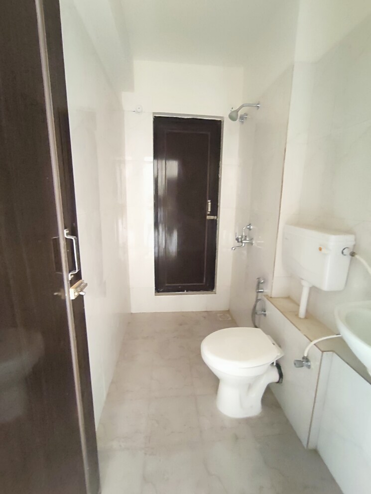 Bathroom, puranik-city-reserva 2 Bedroom 650 Sq.Ft. Apartment In Ghodbunder Thane 8262092