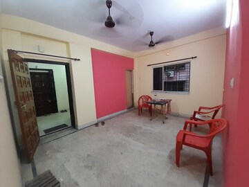 Room in 3 BHK Builder Floor at Behala Chowrasta – for Sale