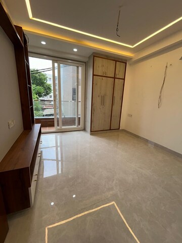 Room in 1 BHK Independent House at New Ashok Nagar – for Rent