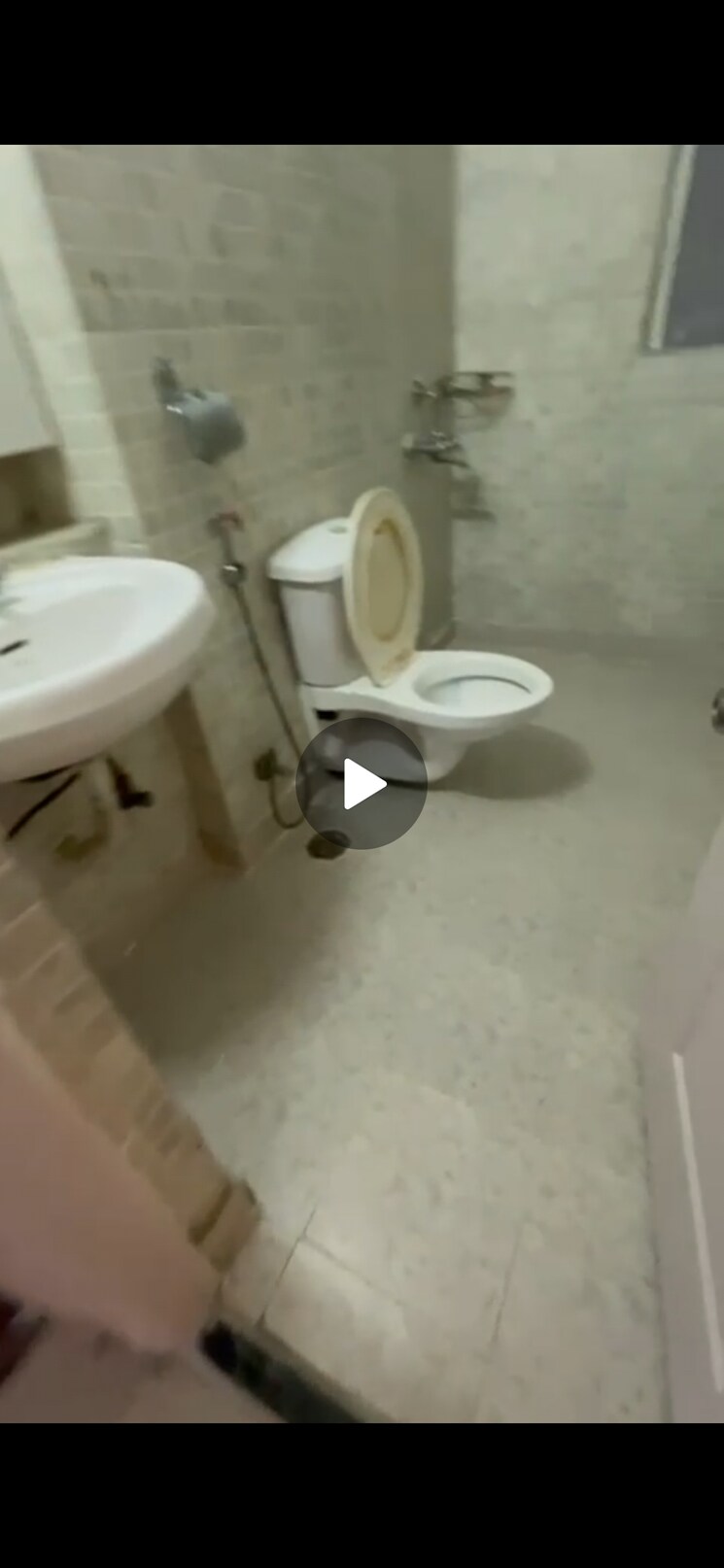 Bathroom, paras-tierea 2 Bedroom 1045 Sq.Ft. Apartment In Sector 137 Noida 8262306